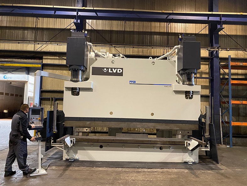 LVD PPEB, 640 т x 4500 мм CNC