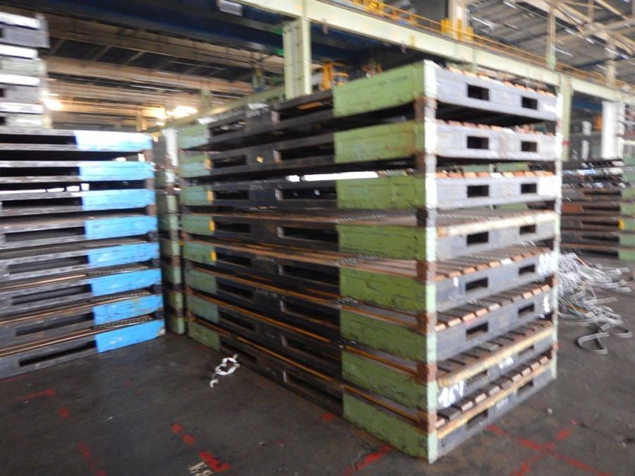 Steel pallets, 3200 x 1600 x 200 mm