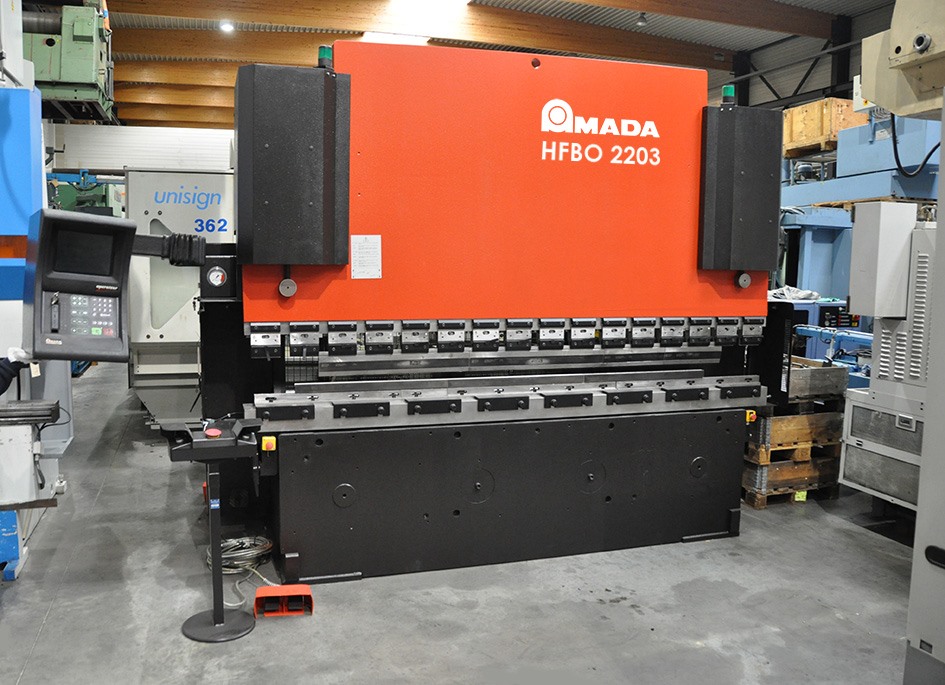 Amada Promecam HFBO, 220 ton x 3100 mm CNC