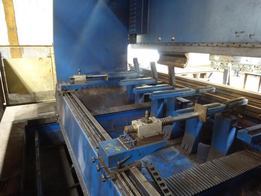 Haco HSDY, 800 т x 6100 мм CNC