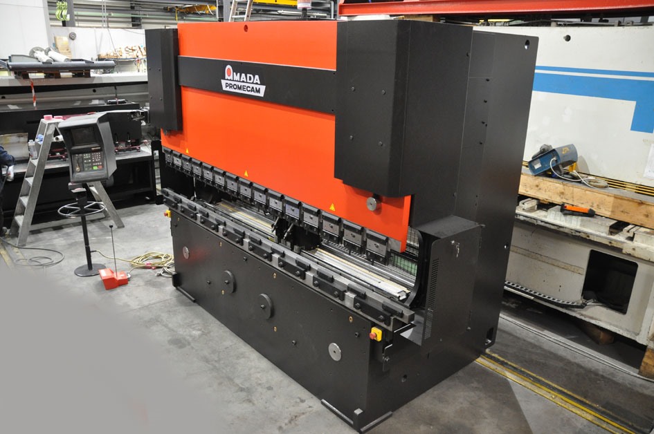 Amada, HFBO 125 ton x 3100 мм CNC